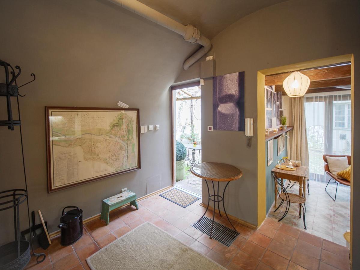 Romantic Nest Under Prague Castle Luaran gambar